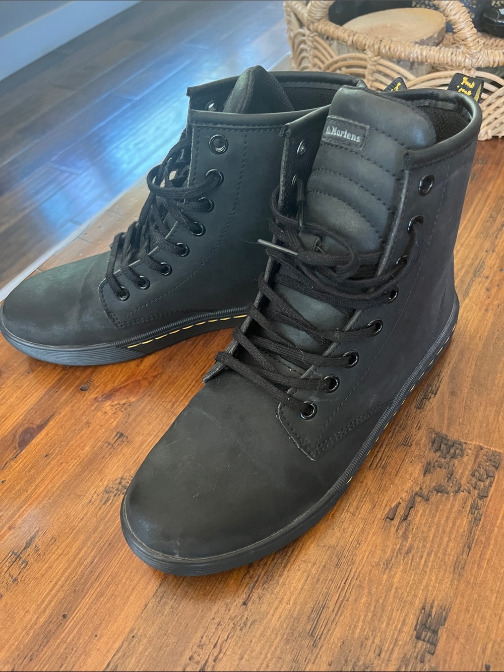 Dr. Martens women’s  soft wair Boots